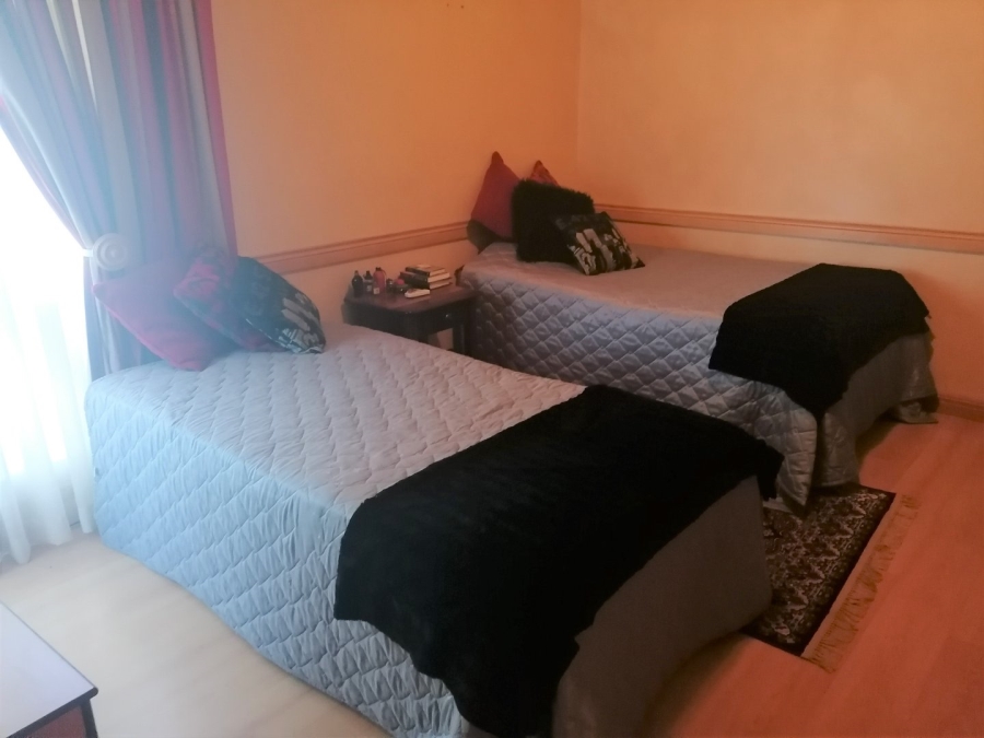 5 Bedroom Property for Sale in Doringkruin North West